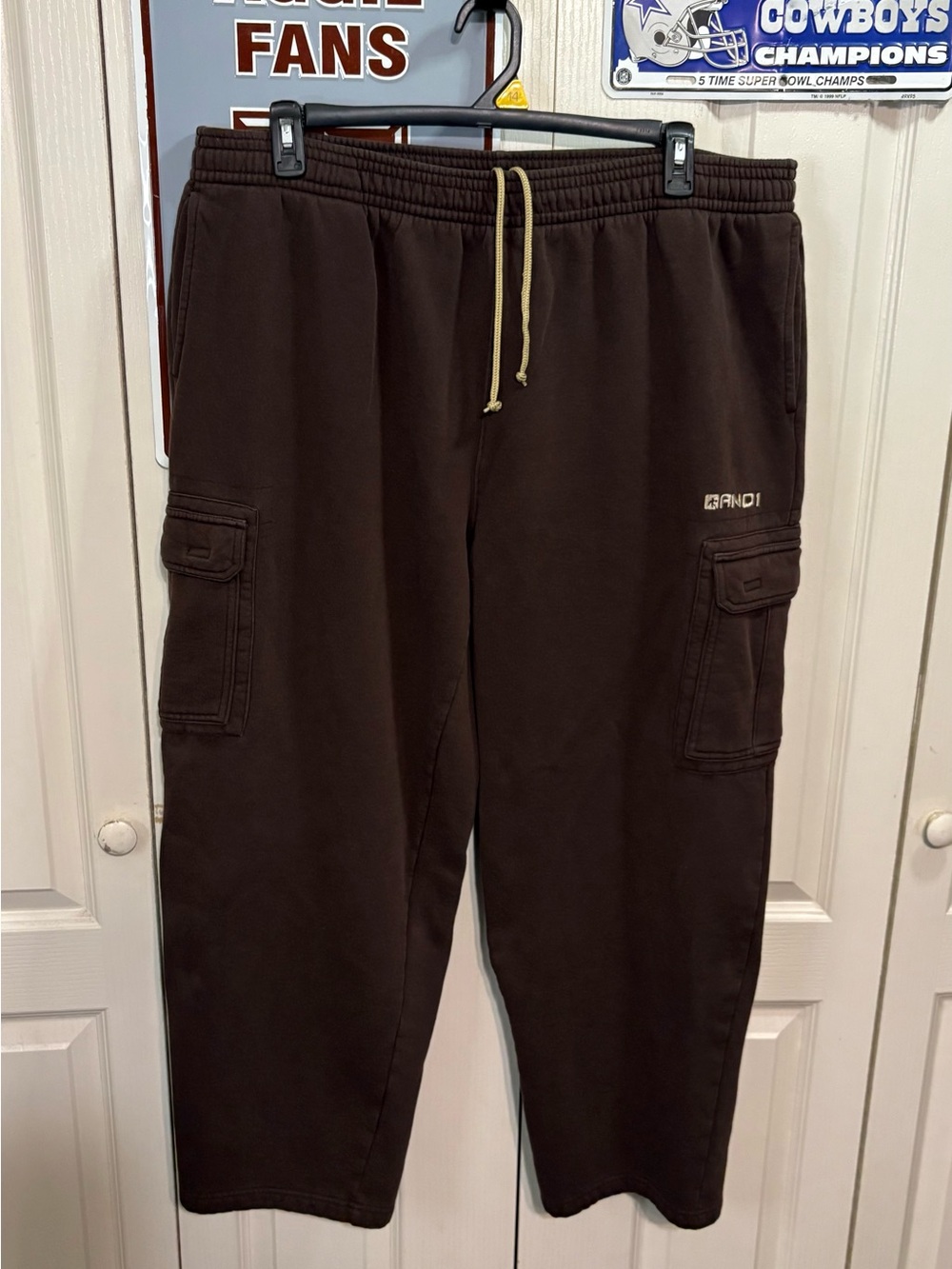 And1 Men's Dark Brown Cargo Sweatpants with Drawstring